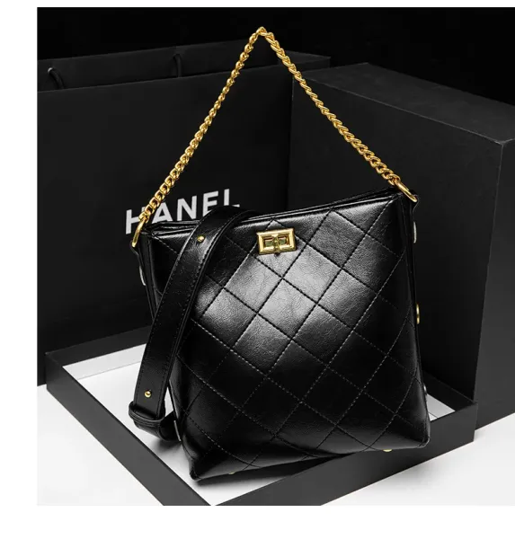 Chanel Quilted Chain Shoulder Bag Black - 16