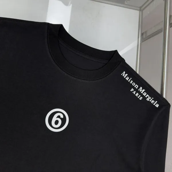 Maison Margiela Tabi Logo Embroidered Black T-Shirt - 20