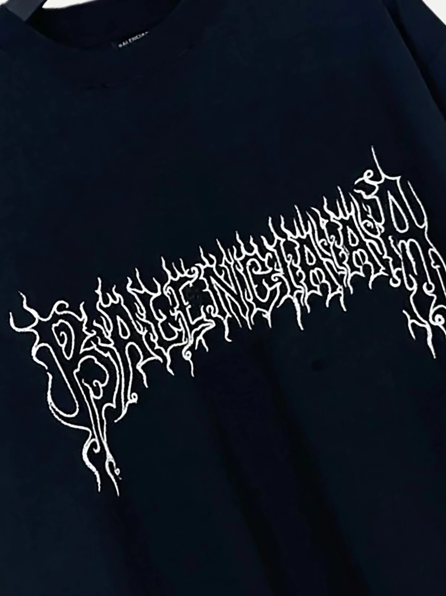 Design Gothic Script T-Shirt Black - 10