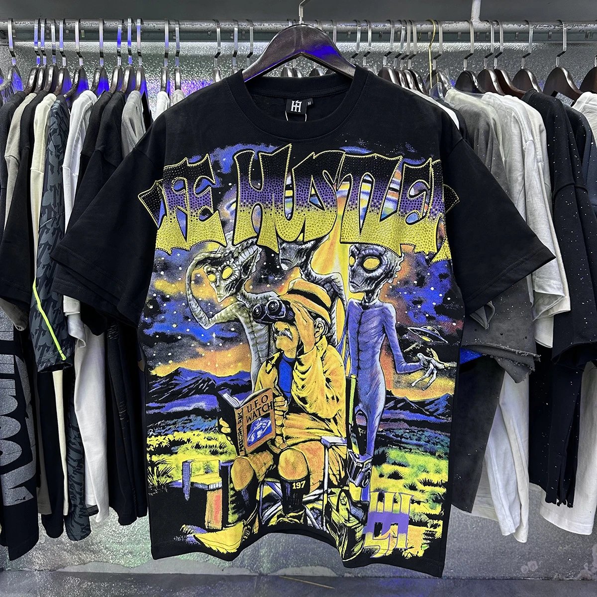Design Life Hustlers Jesus Is King Graphic T-Shirt Black T-Shirts - 32