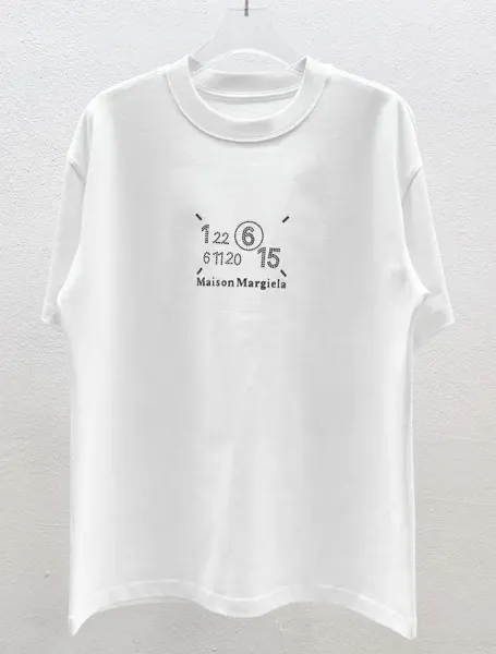Maison Margiela Tabi Logo Embroidered Black T-Shirt - 39