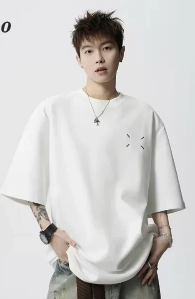 Maison Margiela Tabi Logo Embroidered Black T-Shirt - 2