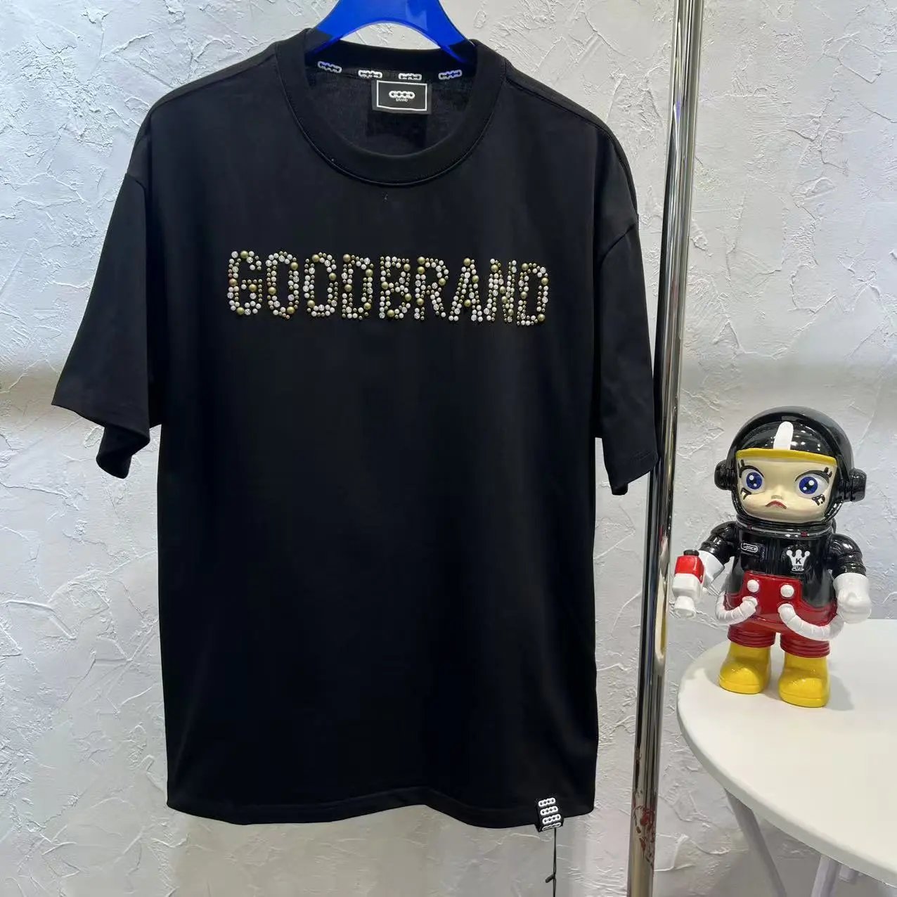 GCDS The Universe Couldn't Keep a Secret Rhinestone Embellished White T-Shirt - 12