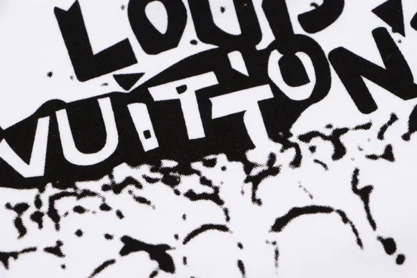 Louis Vuitton Graffiti Print White T-Shirt - 17