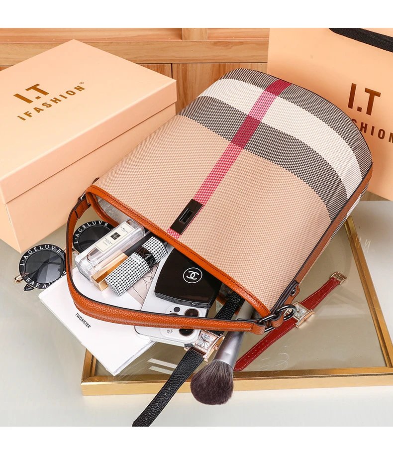 Burberry Check-Print Canvas Hobo Bag with Leather Trim in Beige and Pink Shoulder Bags - 6