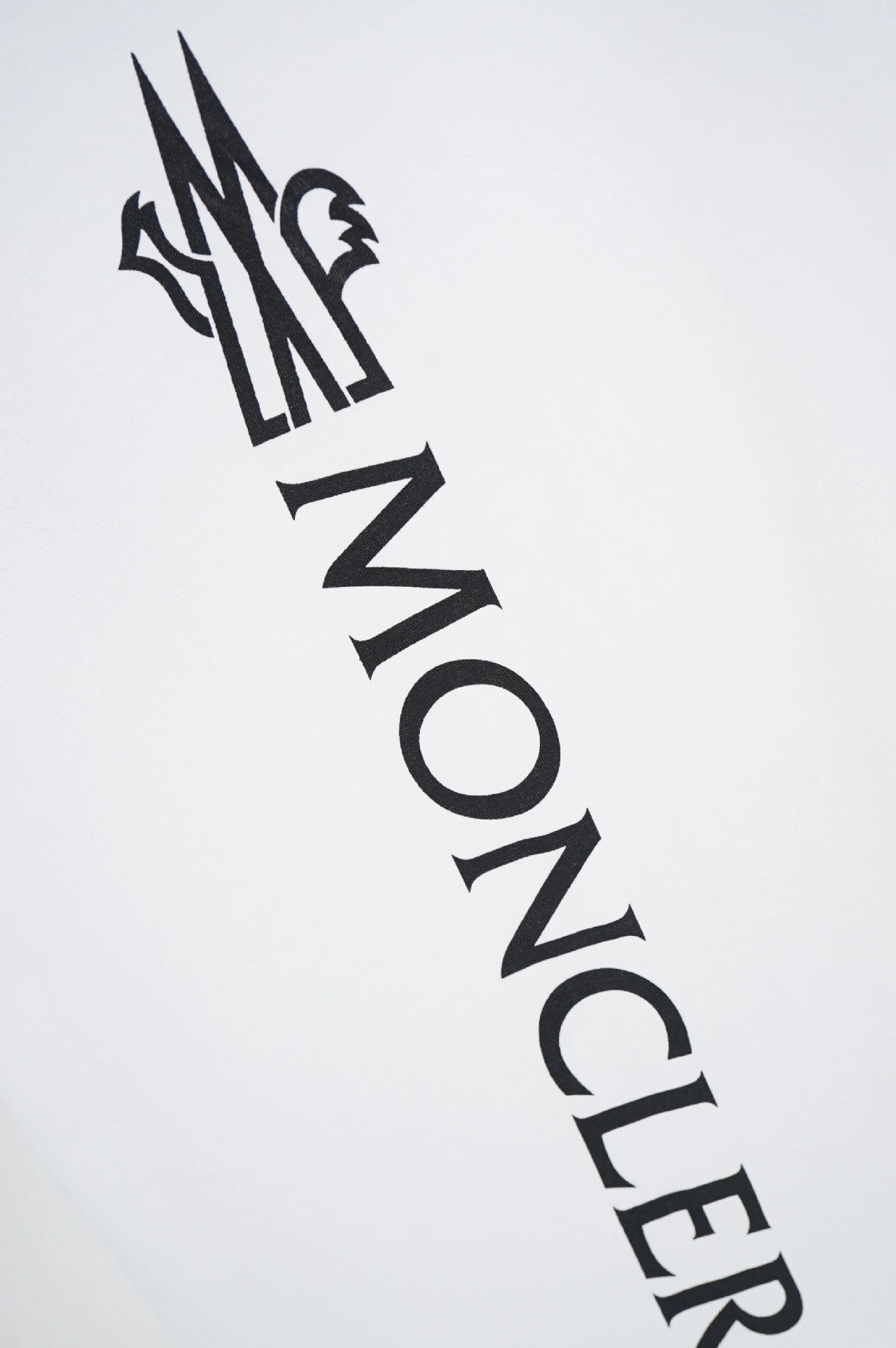 Moncler Logo Print White T-Shirt - 7