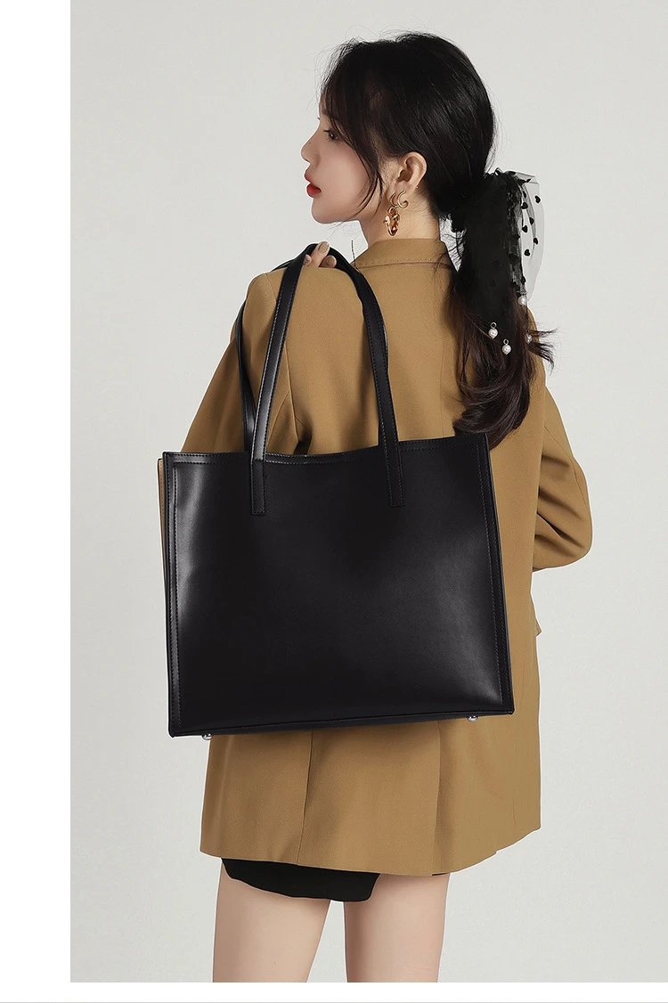 Design I.T iFashion Black Tote Bag - 19