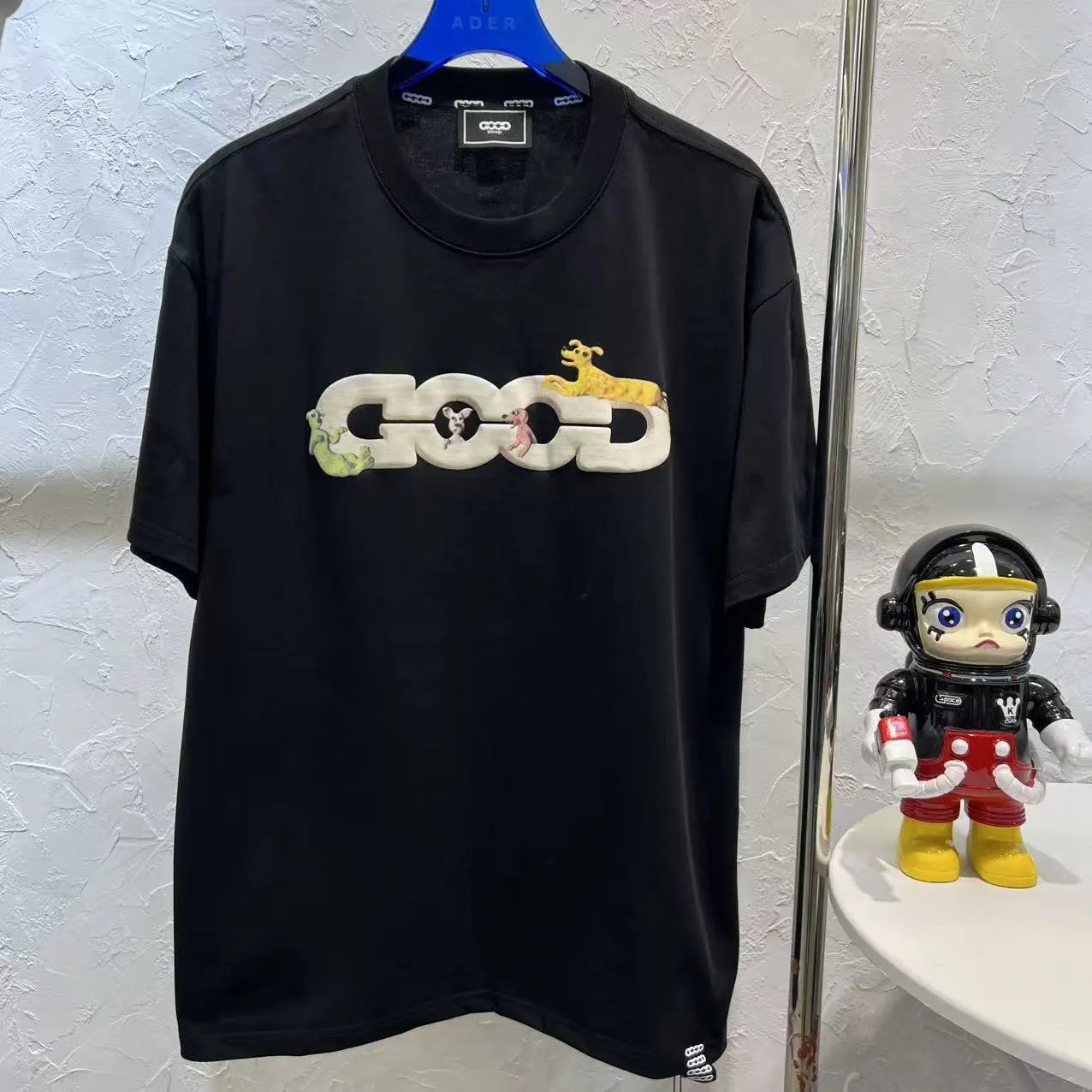 GCDS The Universe Couldn't Keep a Secret Rhinestone Embellished White T-Shirt - 8