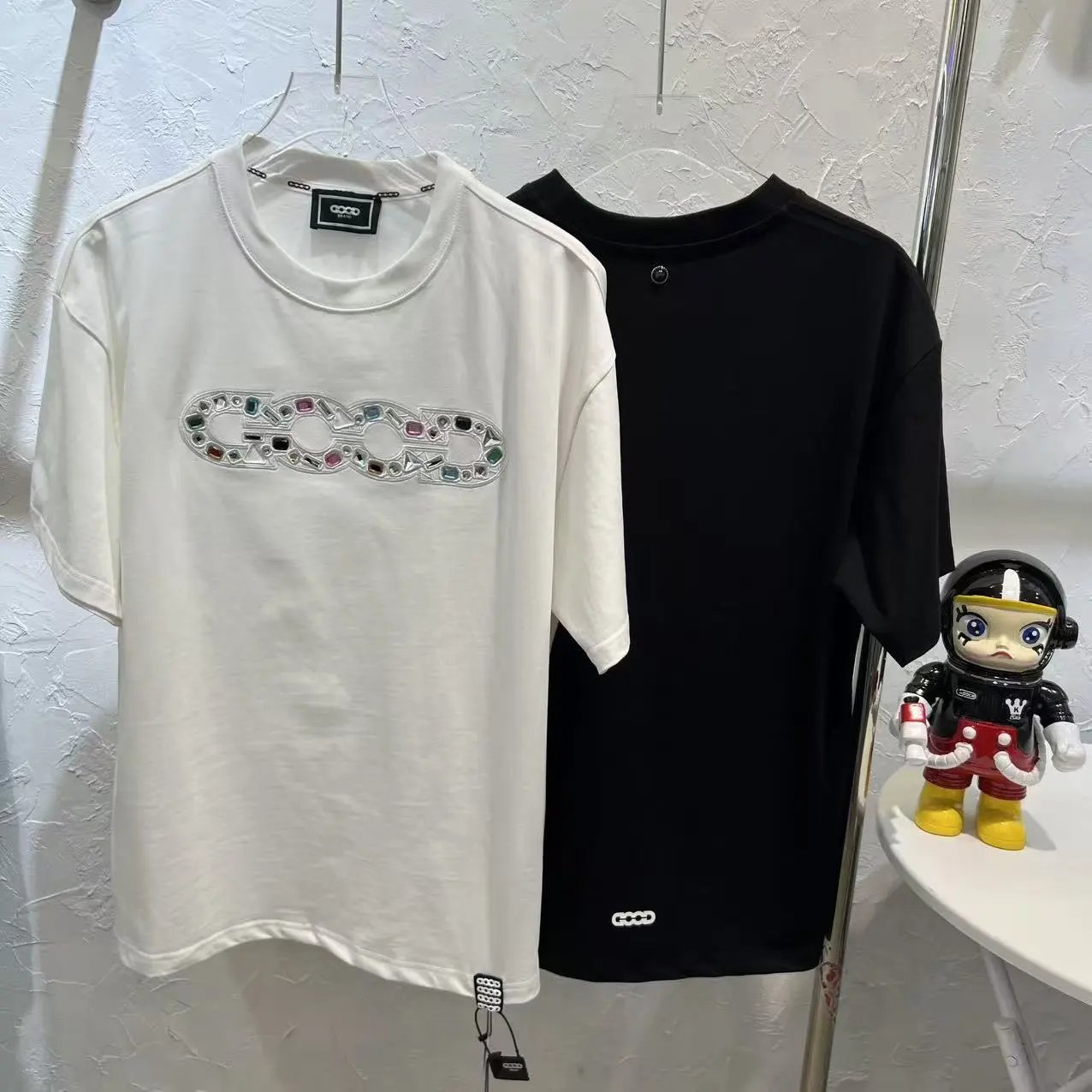 GCDS The Universe Couldn't Keep a Secret Rhinestone Embellished White T-Shirt - 20