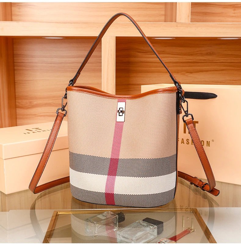 Burberry Check-Print Canvas Hobo Bag with Leather Trim in Beige and Pink Shoulder Bags - 17