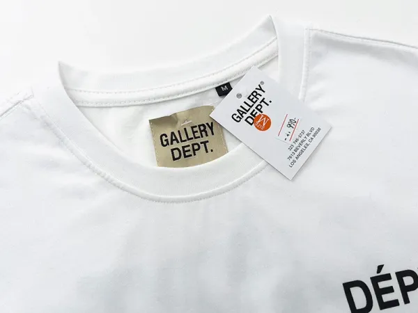 Gallery Dept. Dépt. de la Galerie Orange Print T-Shirt - 33