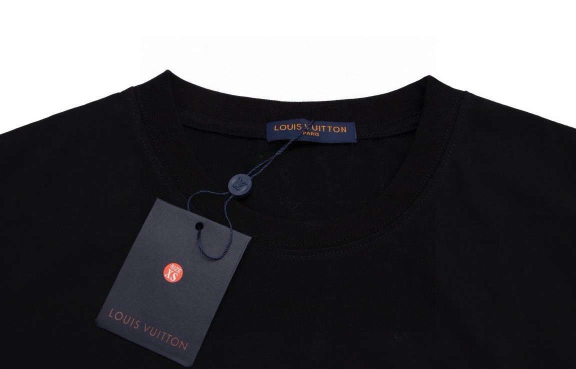 Louis Vuitton Monogram Print Black T-Shirt - 9
