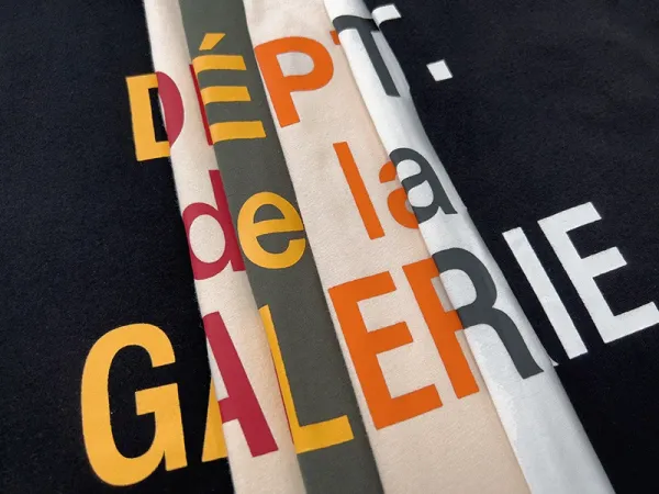 Gallery Dept. Dépt. de la Galerie Orange Print T-Shirt - 32
