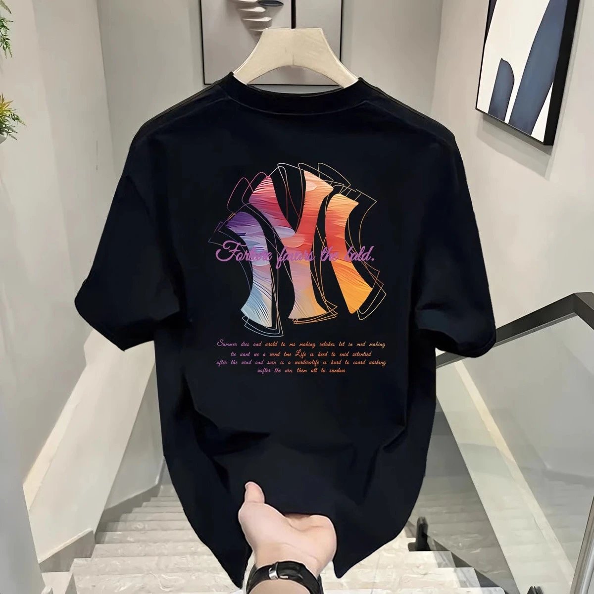 Design NY Gradient Logo Graphic T-Shirt Black - 2