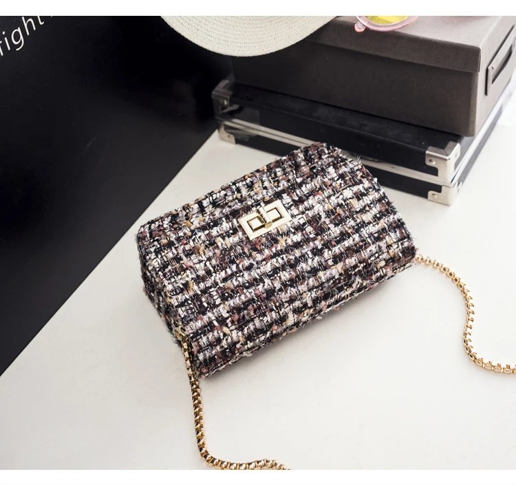 Design Tweed Chain Crossbody Bag in Black Multicolor Crossbody Bags - 25