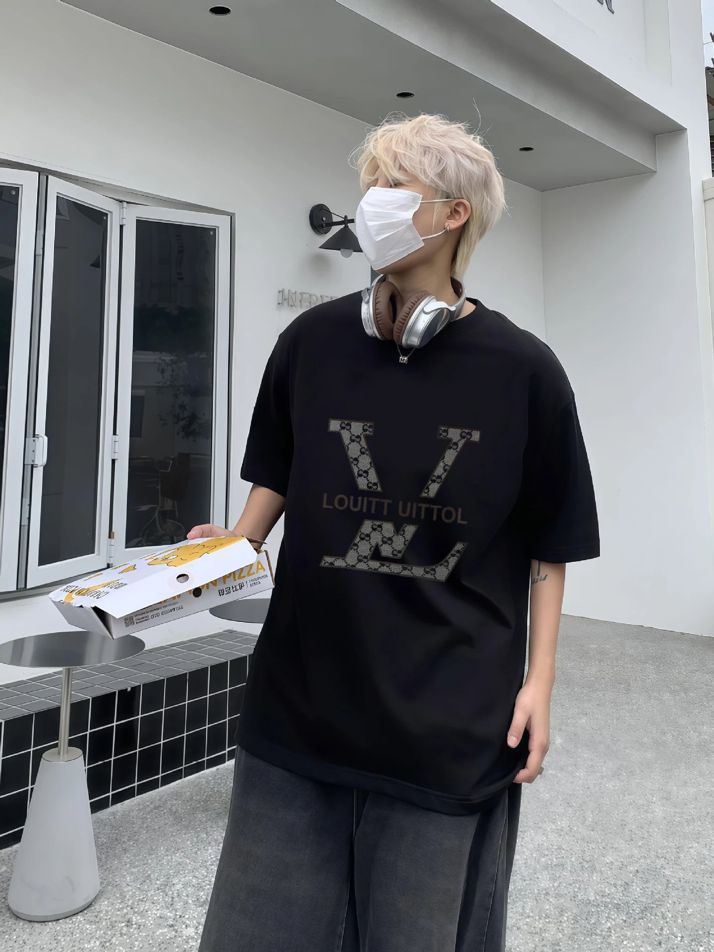 Louis Vuitton Monogram LV Logo Cream T-Shirt - 6