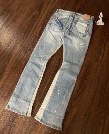 Design Distressed Flare Jeans Light Wash - 1