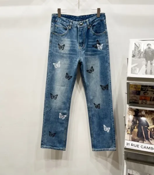 Design Butterfly Embroidered Straight-Leg Jeans Blue - 1
