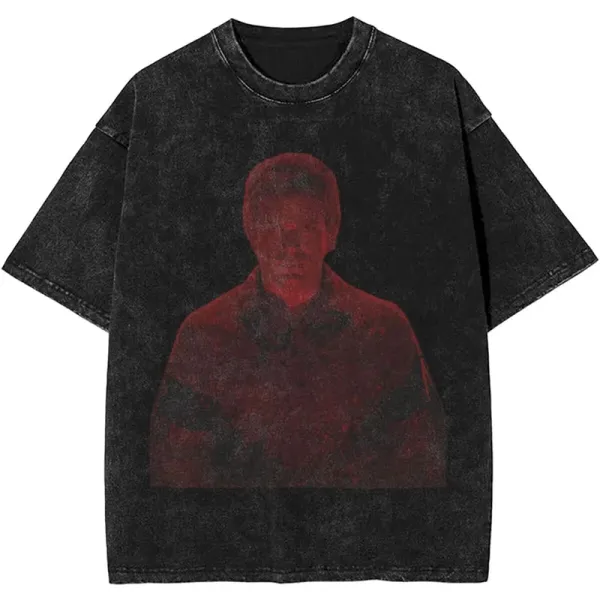 Design Acid Wash T-Shirt with Red Silhouette Print - 1