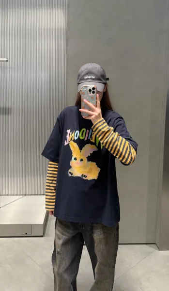 Design WEIDONE Rabbit Graphic Oversized T-Shirt Charcoal Gray T-Shirts - 20