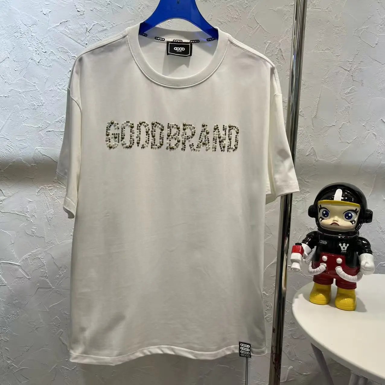 GCDS The Universe Couldn't Keep a Secret Rhinestone Embellished White T-Shirt - 13