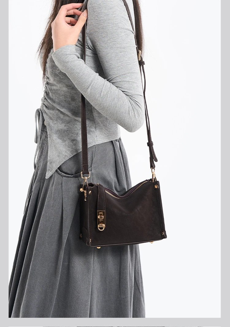 Design Hobo Bag Black Leather-Texture Shoulder Bag - 4