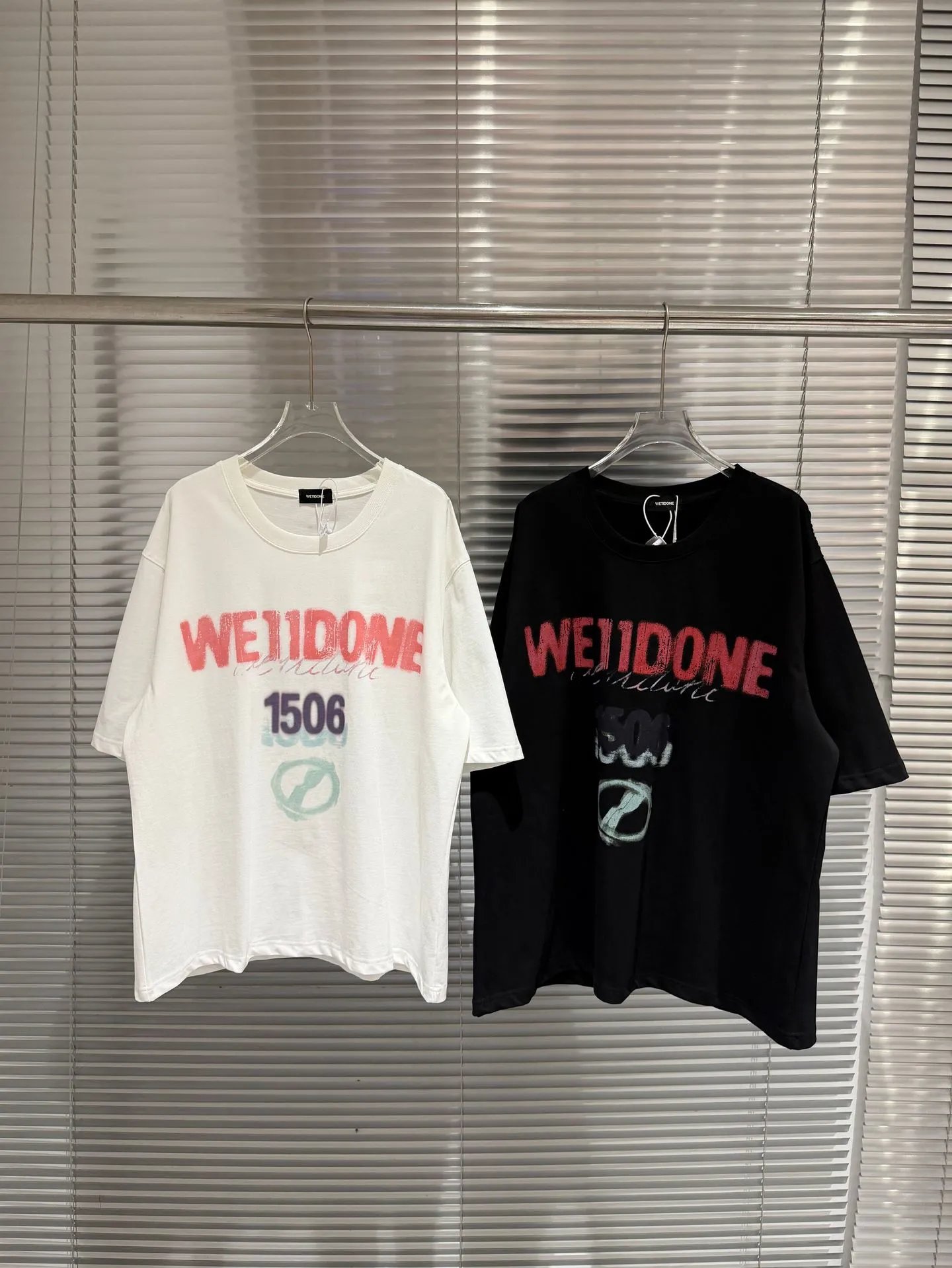Design WE11DONE Graphic Print Oversized T-Shirt White T-Shirts - 5