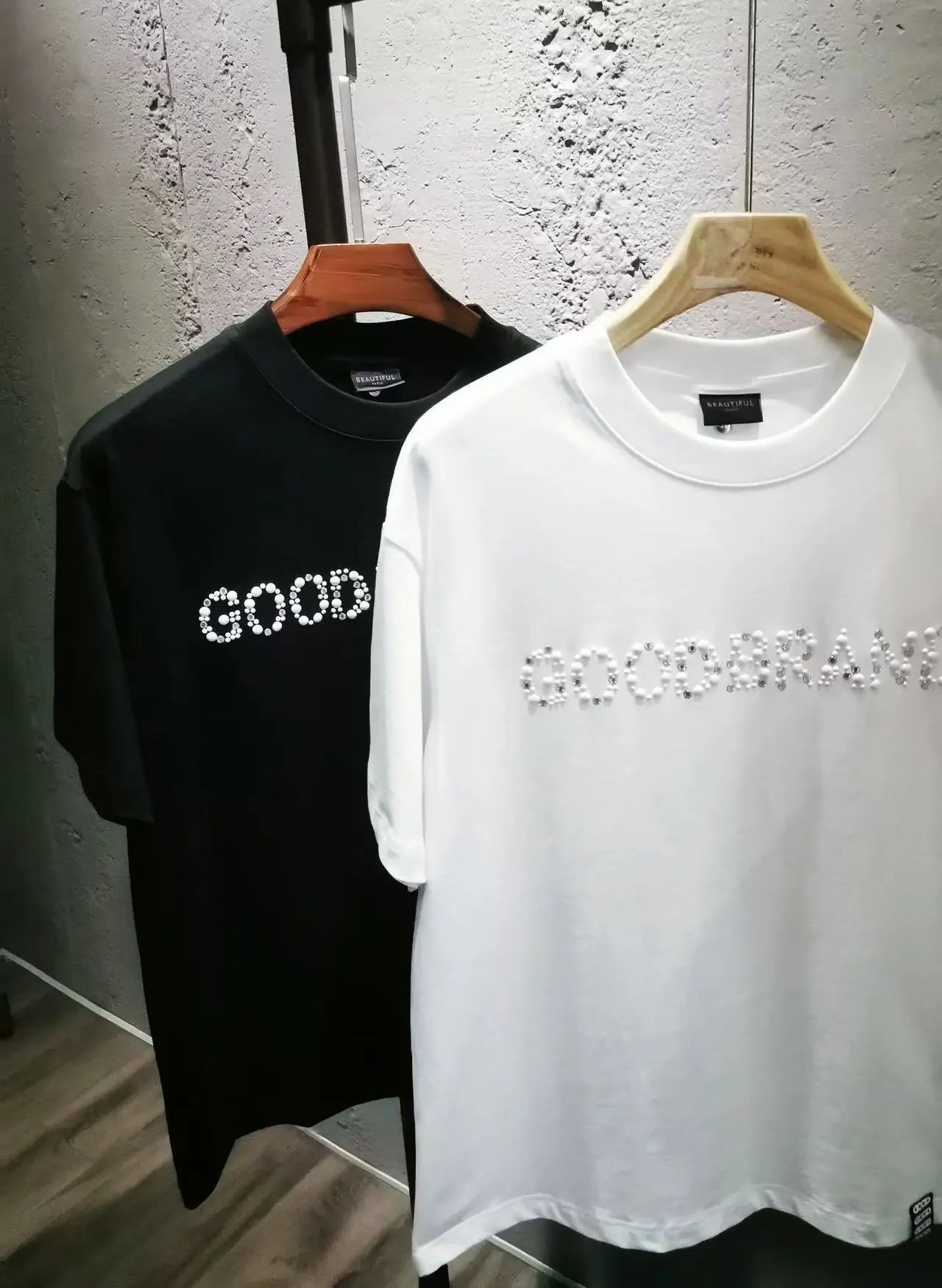GOOD BRAND Pearl-Embellished Logo T-Shirt Black and White
