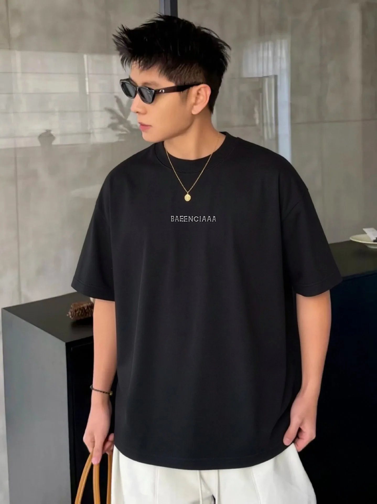 Balenciaga Distorted Logo Oversized T-Shirt Black - 6