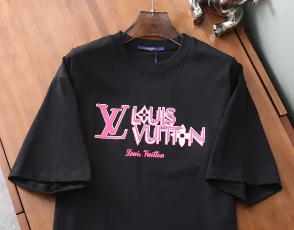 Louis Vuitton Blurred Logo T-Shirt White - 9