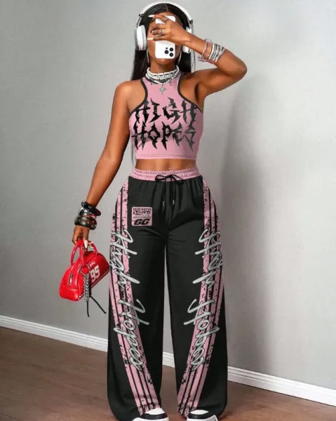 Design California 23 Graphic Crop Top and Wide-Leg Sweatpants Set Black - 28