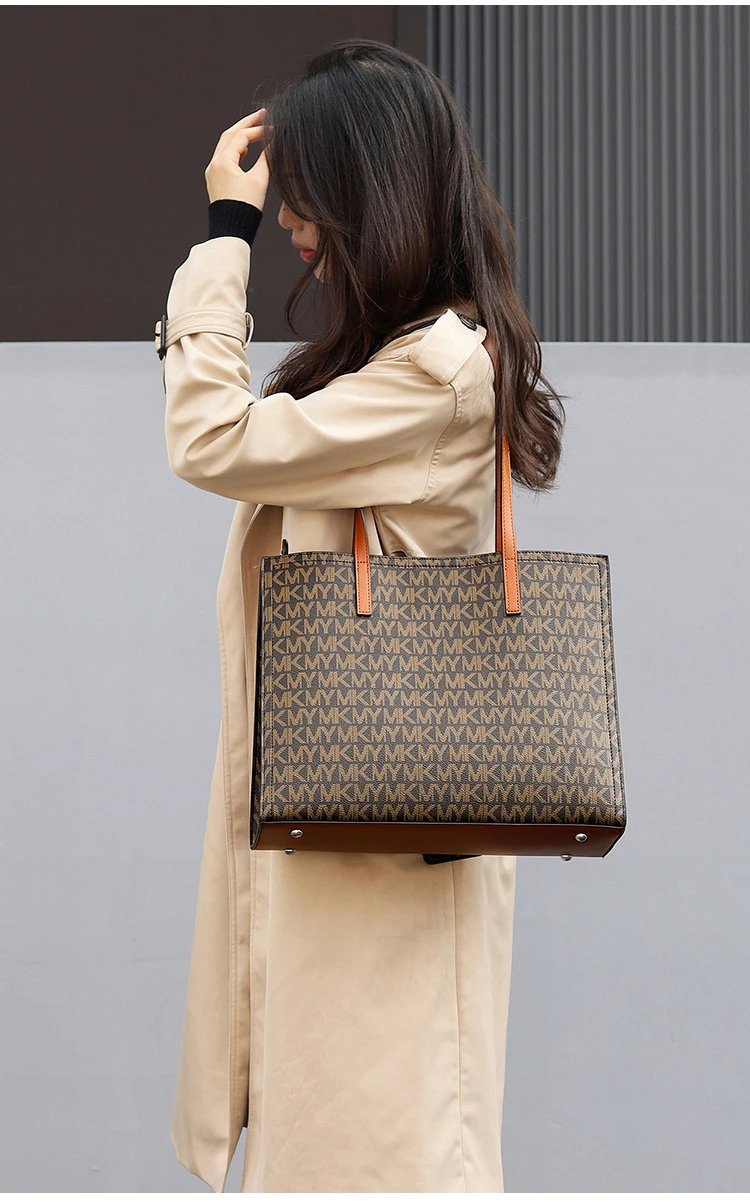 Michael Kors Logo Print Tote Bag Brown - 17