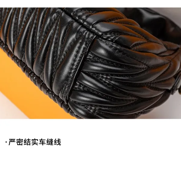 Miu Miu Matelassé Hobo Bag Black - 22