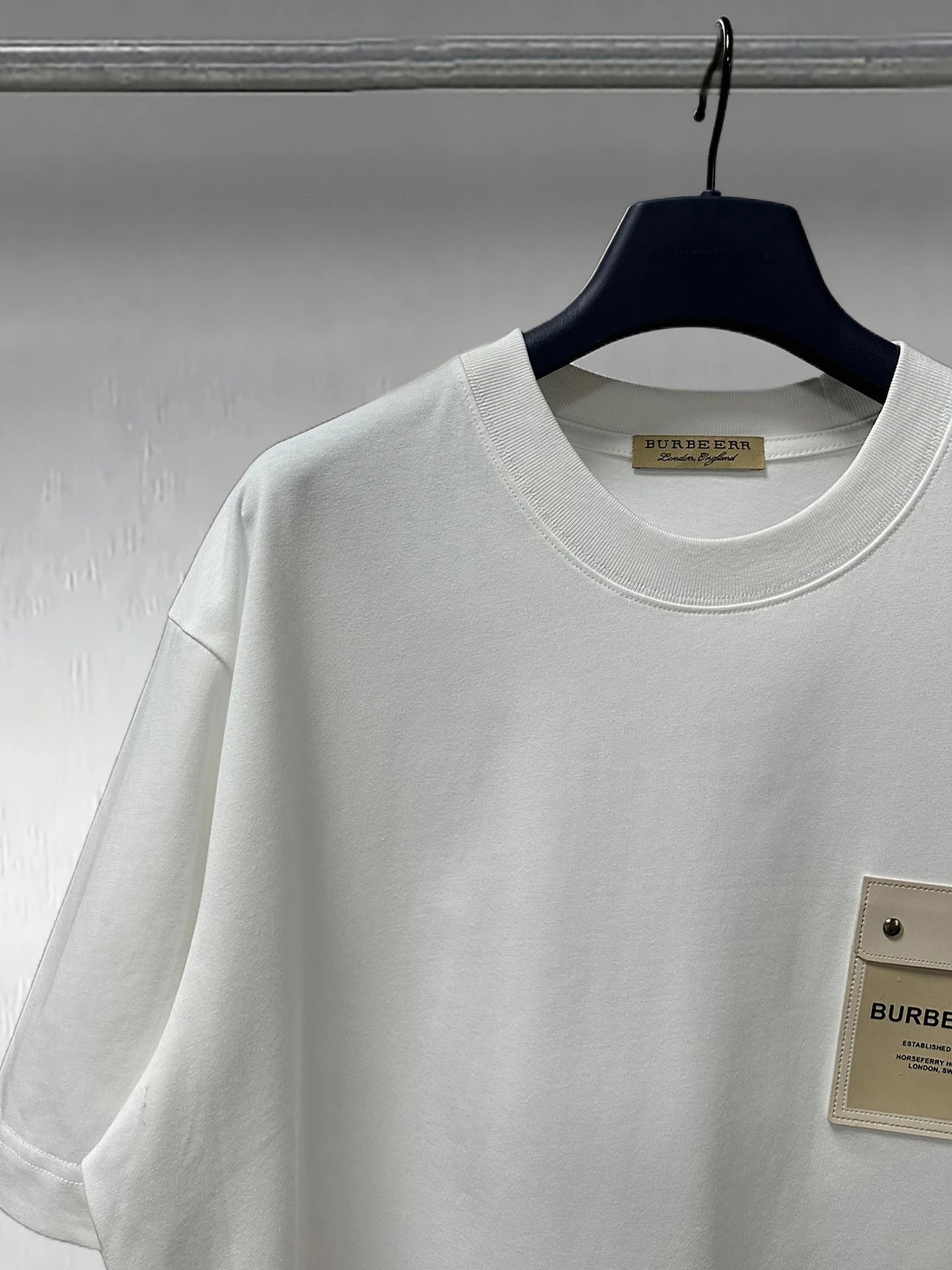 Burberry Leather-Patch Pocket T-Shirt Black - 9