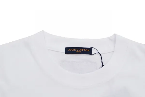 Louis Vuitton Graffiti Print White T-Shirt - 18