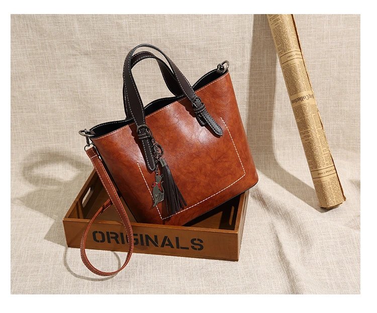 Design Tassel Detail Red Leather-look Tote Handbag Tote Bag - 25
