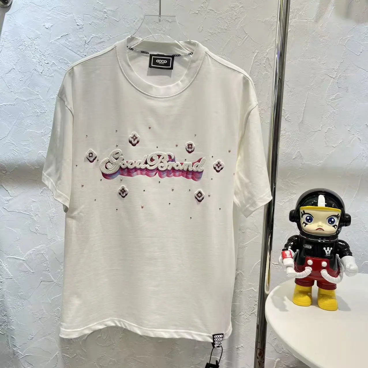 GCDS The Universe Couldn't Keep a Secret Rhinestone Embellished White T-Shirt - 21