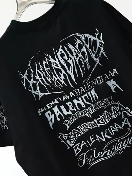 Balenciaga Distorted Logo Print Black T-Shirt - 10