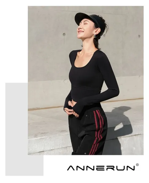 Design Long Sleeve Cropped Top and Track Pants Set in Burgundy - 15