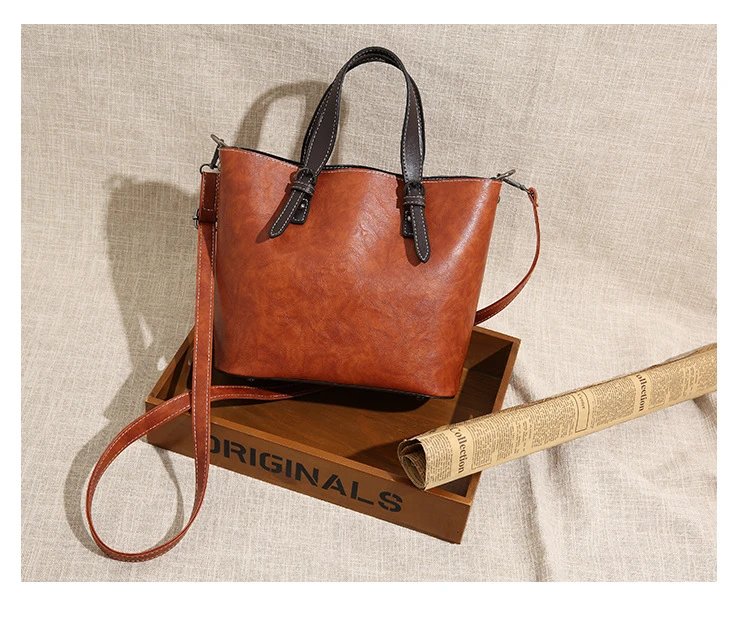 Design Tassel Detail Red Leather-look Tote Handbag Tote Bag - 27