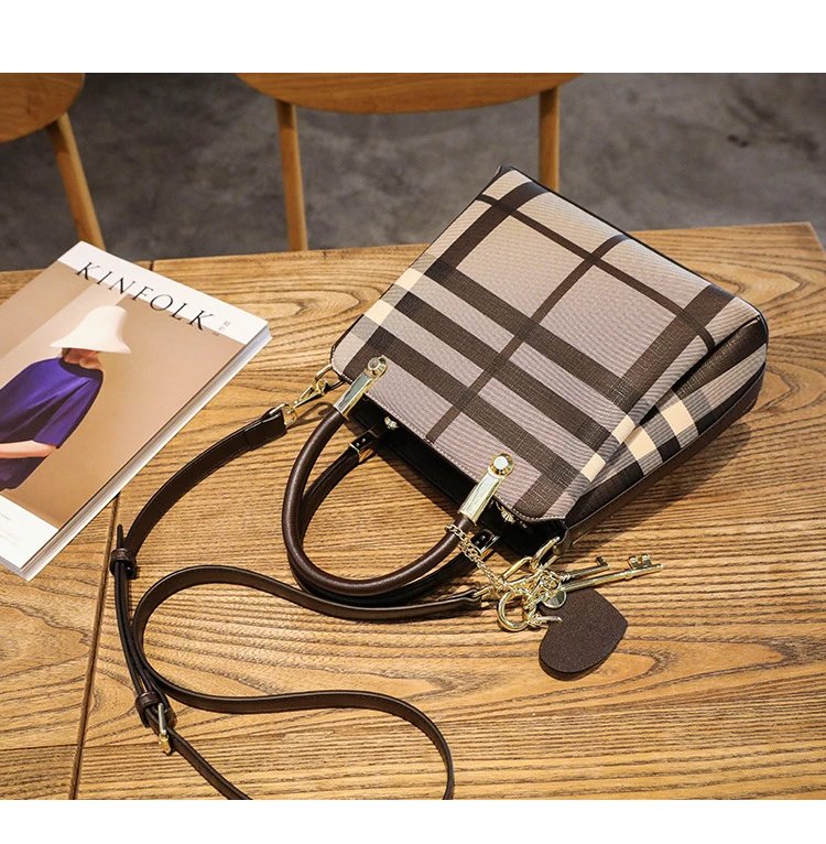 Design Black and Beige Plaid Handbag - 21