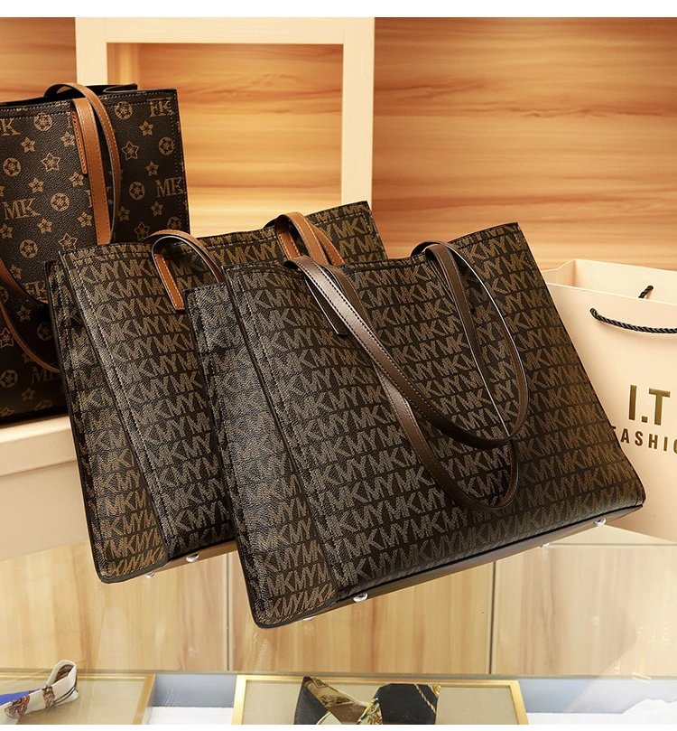 Michael Kors Logo Print Tote Bag Brown - 22