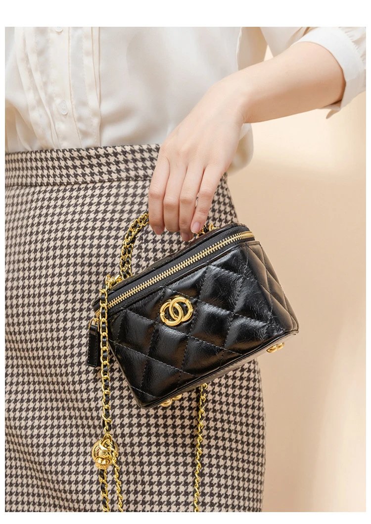 Chanel Mini Vanity Bag Black Quilted Leather Chain Bag Shoulder Bags - 17