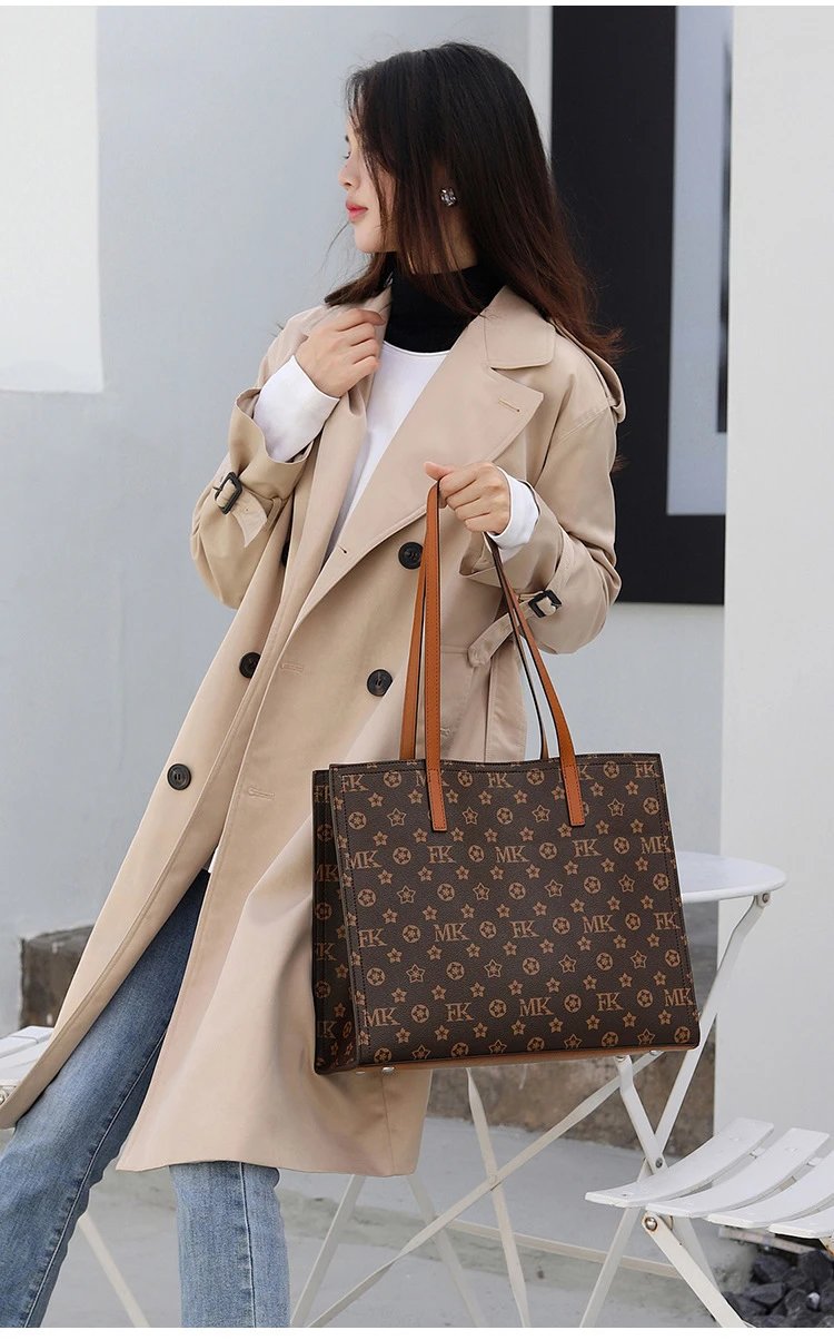 Michael Kors Logo Print Tote Bag Brown - 15