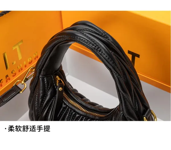 Miu Miu Matelassé Hobo Bag Black - 20