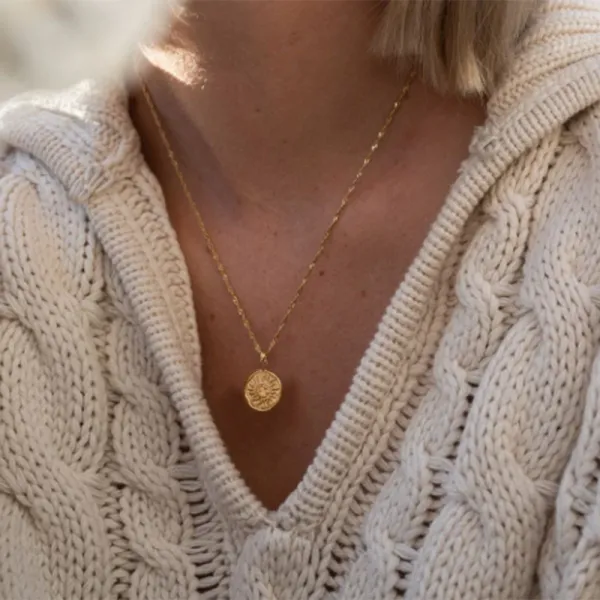 Design Sun and Moon Coin Pendant Necklace Gold Jewelry - 6
