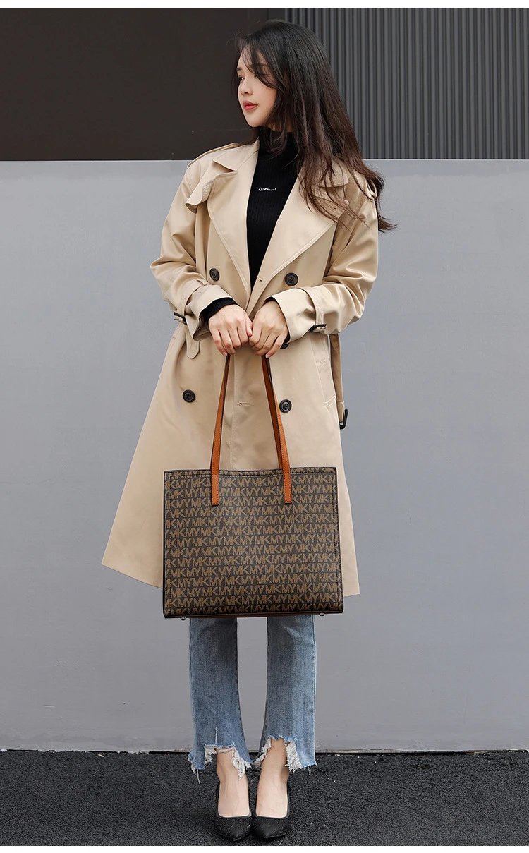 Michael Kors Logo Print Tote Bag Brown - 18