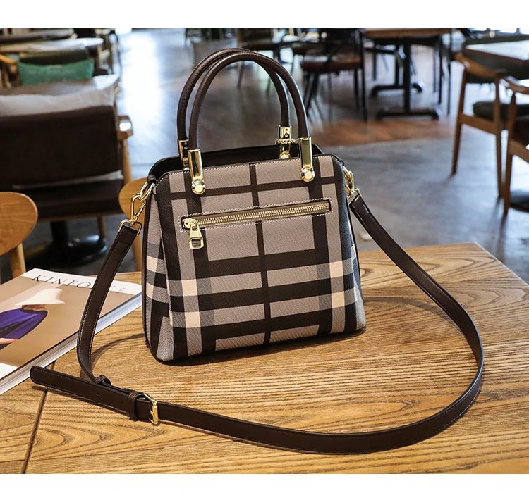 Design Black and Beige Plaid Handbag - 24
