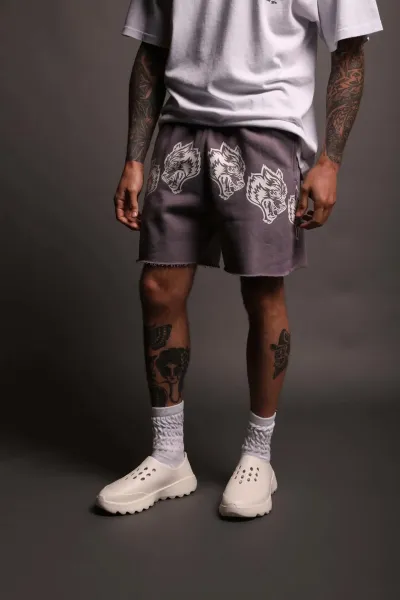 Wolves Club Wolf Head Print Black Shorts - 15
