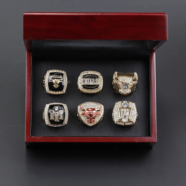 Chicago Bulls NBA Championship Rings Set Gold Black Red Jewelry - 1